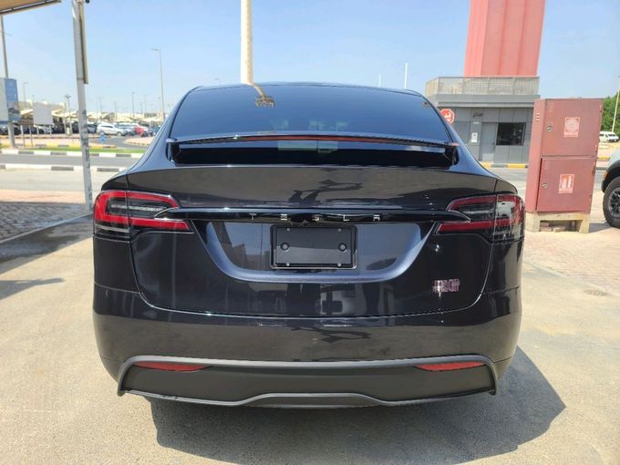 Новый Tesla Model X Long Range I Рестайлинг, 2024 в Шардже от MK Cars Черный цвет. Американская | AUTO.AE