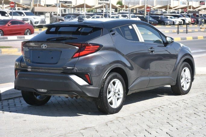 جديدة Toyota C-HR I تجميل الوجه, 1.2 l, 2022 في في الشارقة من Alfaris Used Cars، اللون رمادي.  | AUTO.AE