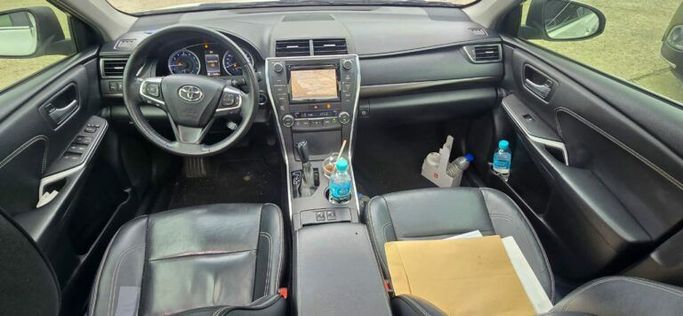 Новый Toyota Camry VII (XV50) Рестайлинг, 2.5 л, 2016 в Шардже от Al Aram Cars Белый цвет. Other | AUTO.AE