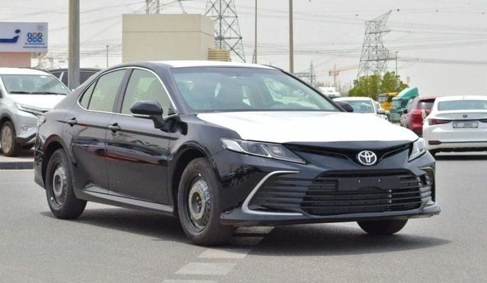 New Toyota Camry VIII (XV70) Facelift, 2.5 l, 2023 in Sharjah by Nour Alnukhba Motors, Black color. European Specs | AUTO.AE