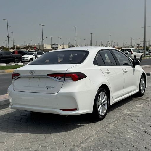 جديدة Toyota Corolla Sporty XII (E210) تجميل الوجه, 1.8 l, 2025 في في الشارقة من Alfaris Used Cars، اللون أبيض.  | AUTO.AE