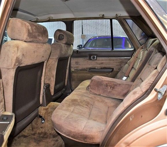 Used Toyota Cressida II (X50, X60), 2.8 l, 1983 in Sharjah by Honey Gidosha Used Cars Tr., Bronze color.  | AUTO.AE