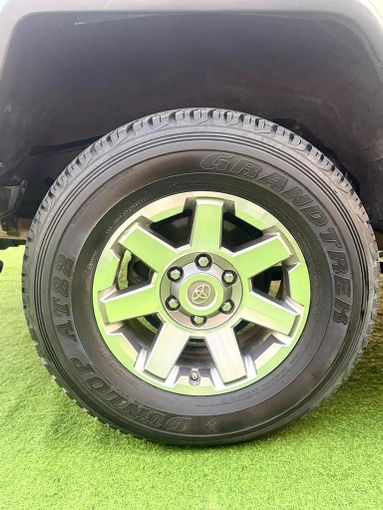 Подержанный Toyota FJ Cruiser, 4.0 л, 2023 в Шардже от Ahmad alkhodari Motors Белый цвет. GCC | AUTO.AE
