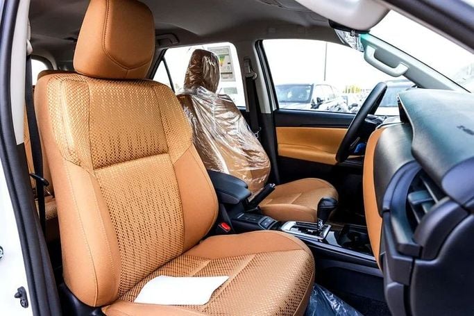 Новый Toyota Fortuner II Рестайлинг, 2.7 л, 2025 в Шардже от Almarid Motors Белый цвет. GCC | AUTO.AE