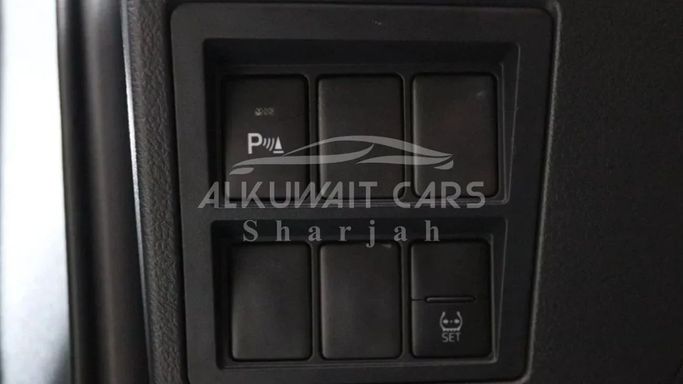 New Toyota Fortuner II Facelift, 4.0 l, 2023 in Sharjah by Nour Alnukhba Motors, Grey color. GCC Specs | AUTO.AE