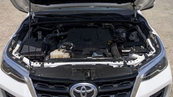 New Toyota Fortuner II Facelift, 2.4 l, 2024 in Sharjah by Nour Alnukhba Motors, White color. Other | AUTO.AE