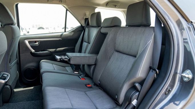 New Toyota Fortuner II Facelift, 2.4 l, 2024 in Sharjah by Nour Alnukhba Motors, Bronze color. Other | AUTO.AE