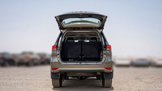New Toyota Fortuner II Facelift, 2.4 l, 2024 in Sharjah by Nour Alnukhba Motors, Bronze color. Other | AUTO.AE