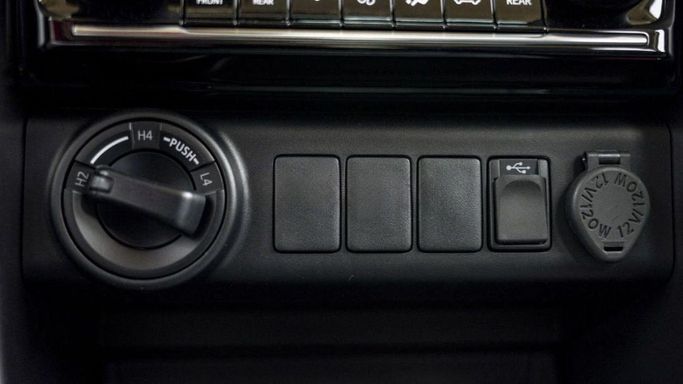 New Toyota Fortuner II Facelift, 2.4 l, 2024 in Sharjah by Nour Alnukhba Motors, White color. Other | AUTO.AE