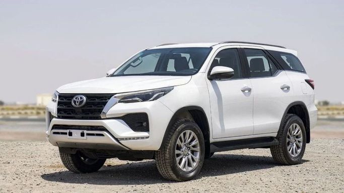 New Toyota Fortuner II Facelift, 2.7 l, 2023 in Sharjah by Nour Alnukhba Motors, White color. Other | AUTO.AE