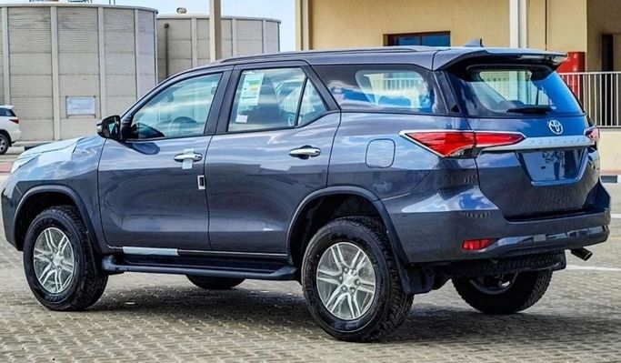 New Toyota Fortuner II Facelift, 2.7 l, 2024 in Sharjah by Nour Alnukhba Motors, Grey color. GCC Specs | AUTO.AE
