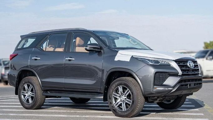 New Toyota Fortuner II Facelift, 2.7 l, 2024 in Sharjah by Nour Alnukhba Motors, Grey color. Other | AUTO.AE