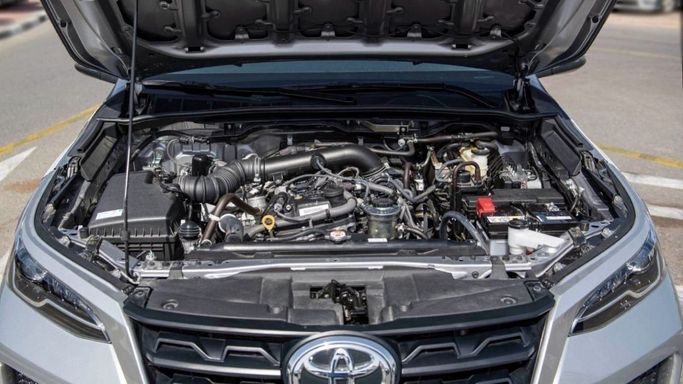 New Toyota Fortuner II Facelift, 2.7 l, 2024 in Sharjah by Nour Alnukhba Motors, Silver color. GCC Specs | AUTO.AE