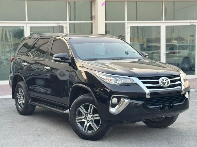 Used Toyota Fortuner II, 4 l, 2017 in Sharjah by Nour Alnukhba Motors, Black color. GCC Specs | AUTO.AE