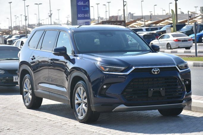Подержанный Toyota Grand Highlander, 2.4 л, 2024 в Шардже от Alfaris Used Cars Синий цвет.  | AUTO.AE