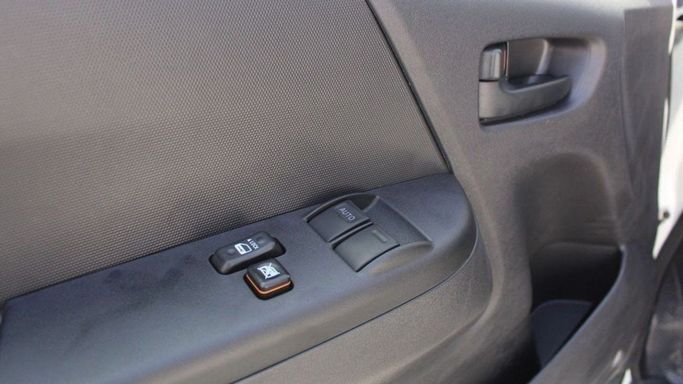 New Toyota HiAce H200 Facelift, 2.0 l, 2025 in Sharjah by Nour Alnukhba Motors, White color. Other | AUTO.AE