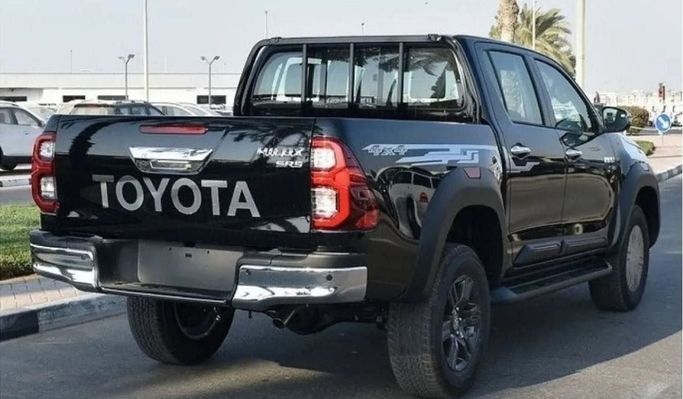 New Toyota Hilux VIII Facelift, 4.0 l, 2025 in Sharjah by Nour Alnukhba Motors, Black color. Other | AUTO.AE