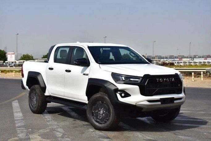 New Toyota Hilux VIII Facelift, 2.7 l, 2025 in Sharjah by Nour Alnukhba Motors, White color. Other | AUTO.AE