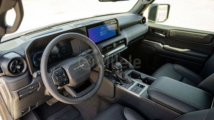 Новый Toyota Land Cruiser Prado 250 Series, 2.8 л, 2025 в Шардже от Nour Alnukhba Motors Белый цвет. Other | AUTO.AE