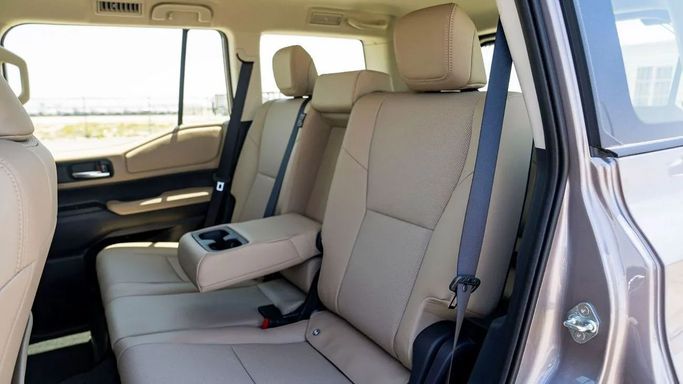 Новый Toyota Land Cruiser Prado 250 Series, 2.8 л, 2025 в Шардже от Nour Alnukhba Motors Бронзовый цвет.  | AUTO.AE