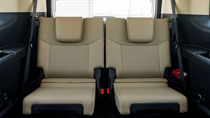 New Toyota Land Cruiser Prado 250 Series, 2.8 l, 2024 in Sharjah by Nour Alnukhba Motors, Grey color. Other | AUTO.AE