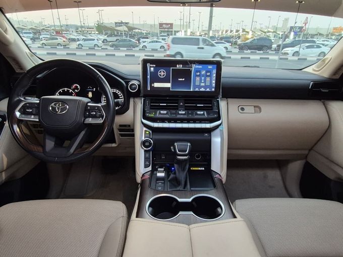 Used Toyota Land Cruiser 300 Series, 3.4 l, 2022 in Sharjah by Rebou Najd Used Cars, Brown color. GCC Specs | AUTO.AE