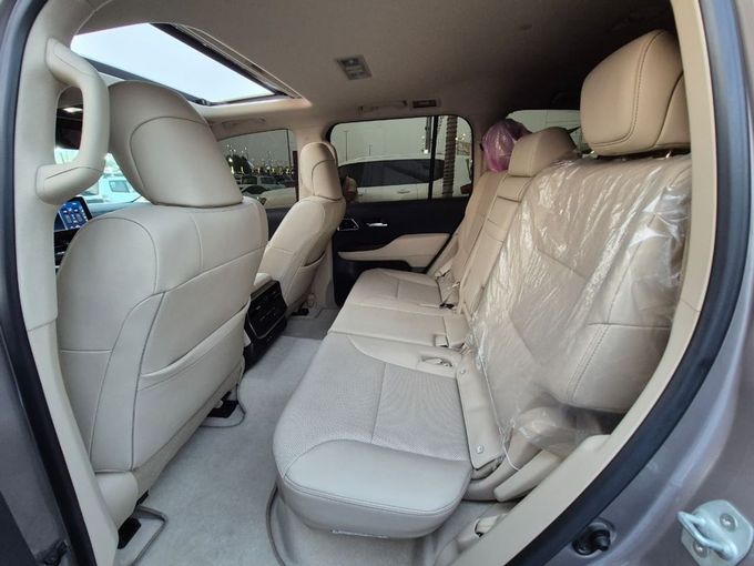 Used Toyota Land Cruiser 300 Series, 3.4 l, 2022 in Sharjah by Rebou Najd Used Cars, Brown color. GCC Specs | AUTO.AE