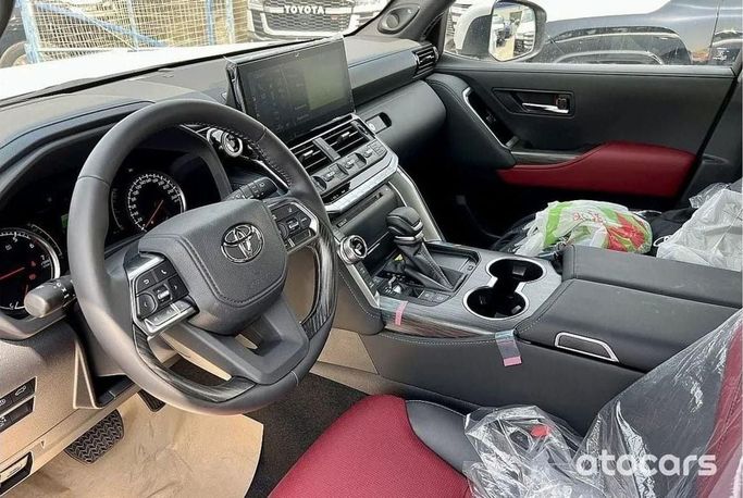 Новый Toyota Land Cruiser 300 Series, 3.4 л, 2025 в Шардже от Nour Alnukhba Motors Белый цвет. Other | AUTO.AE