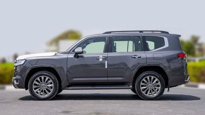 Новый Toyota Land Cruiser 300 Series, 3.3 л, 2025 в Шардже от Nour Alnukhba Motors Серый цвет. Other | AUTO.AE