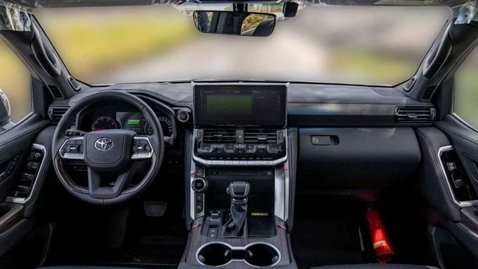 Новый Toyota Land Cruiser 300 Series, 3.3 л, 2025 в Шардже от Nour Alnukhba Motors Серый цвет. Other | AUTO.AE