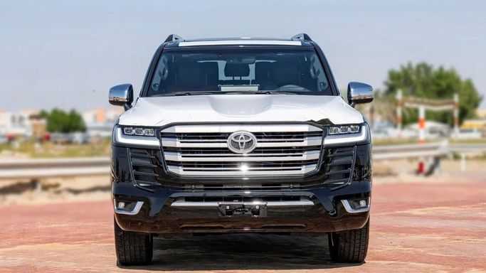 Новый Toyota Land Cruiser 300 Series, 3.4 л, 2025 в Шардже от Nour Alnukhba Motors Черный цвет. Other | AUTO.AE