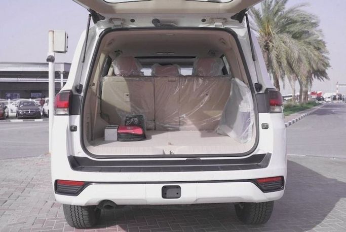 New Toyota Land Cruiser 300 Series, 3.4 l, 2025 in Sharjah by Nour Alnukhba Motors, White color. Other | AUTO.AE