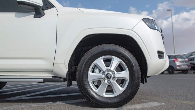 New Toyota Land Cruiser 300 Series, 3.3 l, 2025 in Sharjah by Nour Alnukhba Motors, White color. Other | AUTO.AE