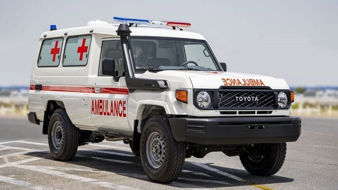 Новый Toyota Land Cruiser 70 Series Рестайлинг 2, 4.2 л, 2025 в Шардже от Nour Alnukhba Motors Белый цвет. Other | AUTO.AE
