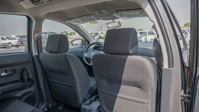 New Toyota Rush II, 1.5 l, 2023 in Sharjah by Nour Alnukhba Motors, Bronze color. Other | AUTO.AE