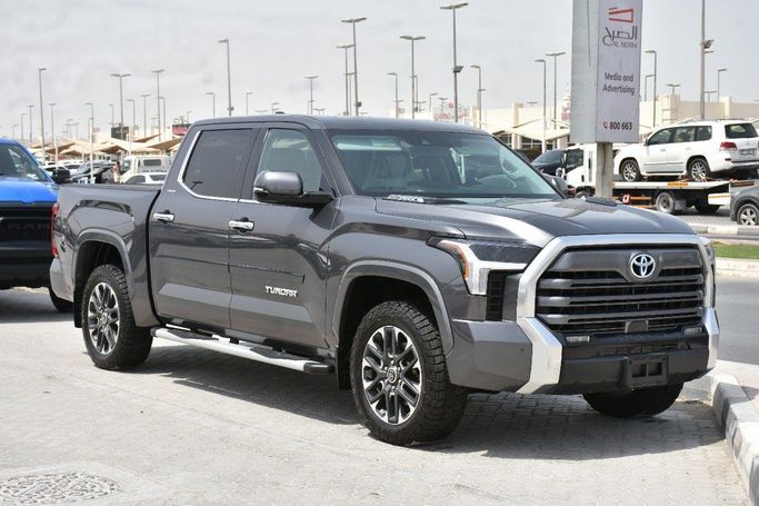 Подержанный Toyota Tundra III, 3.4 л, 2023 в Шардже от Alfaris Used Cars Серый цвет.  | AUTO.AE