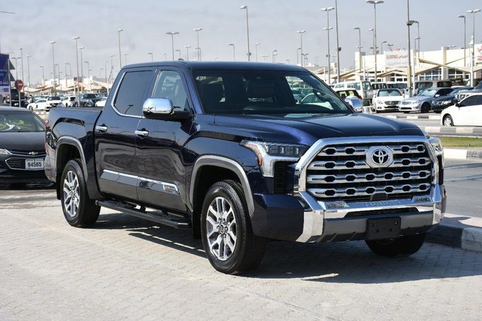 Подержанный Toyota Tundra III, 3.4 л, 2024 в Шардже от Alfaris Used Cars Синий цвет.  | AUTO.AE