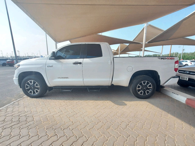 Used Toyota Tundra II Facelift, 5.7 l, 2019 in Sharjah by MK Cars, White color. American Specs | AUTO.AE