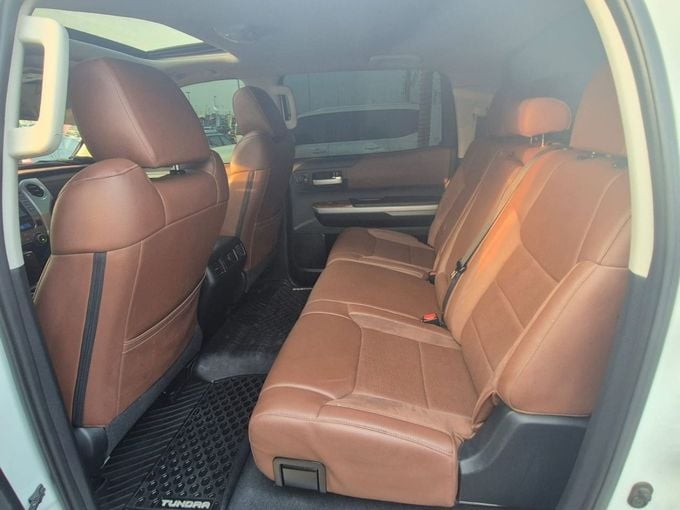 Used Toyota Tundra II Facelift, 5.7 l, 2018 in Sharjah by Rebou Najd Used Cars, White color. Canadian Specs | AUTO.AE