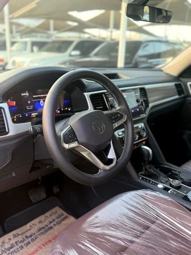 Used Volkswagen Teramont I Facelift (China Market), 2.5 l, 2022 in Sharjah by Ahmad alkhodari Motors, Grey color. GCC Specs | AUTO.AE