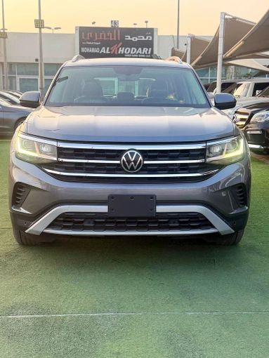 Used Volkswagen Teramont I Facelift (China Market), 2.5 l, 2022 in Sharjah by Ahmad alkhodari Motors, Grey color. GCC Specs | AUTO.AE