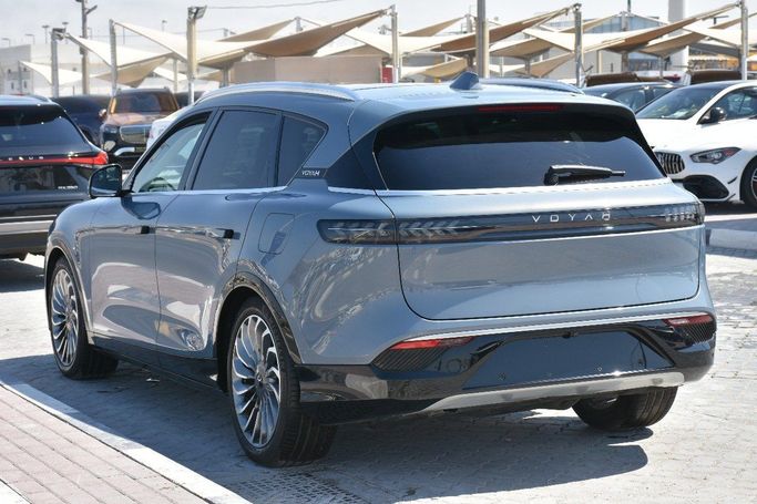 جديدة Voyah Free, 1.5 l, 2022 في في الشارقة من Alfaris Used Cars، اللون فضي.  | AUTO.AE