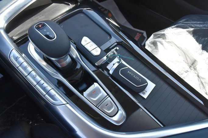 جديدة Voyah Free, 1.5 l, 2022 في في الشارقة من Alfaris Used Cars، اللون فضي.  | AUTO.AE