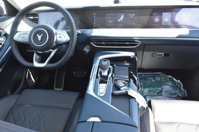 جديدة Voyah Free, 1.5 l, 2022 في في الشارقة من Alfaris Used Cars، اللون أزرق.  | AUTO.AE