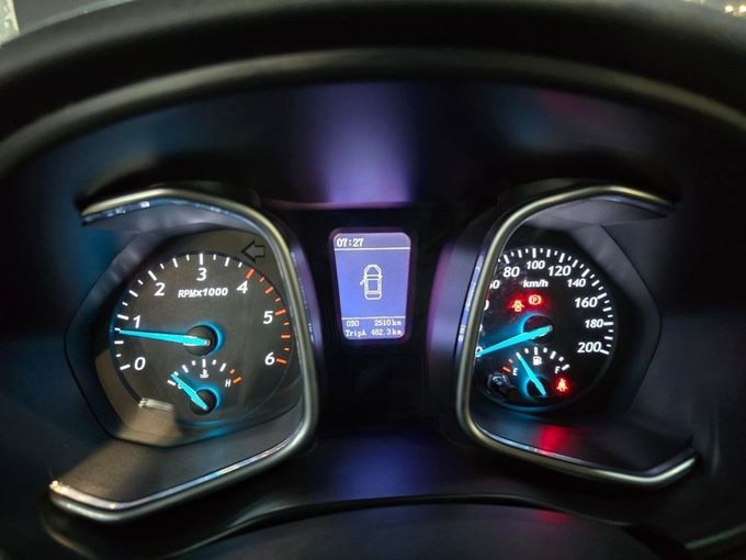 Подержанный ZX Terralord, 2.5 л, 2023 в Шардже от Rebou Najd Used Cars Черный цвет. Китайская | AUTO.AE