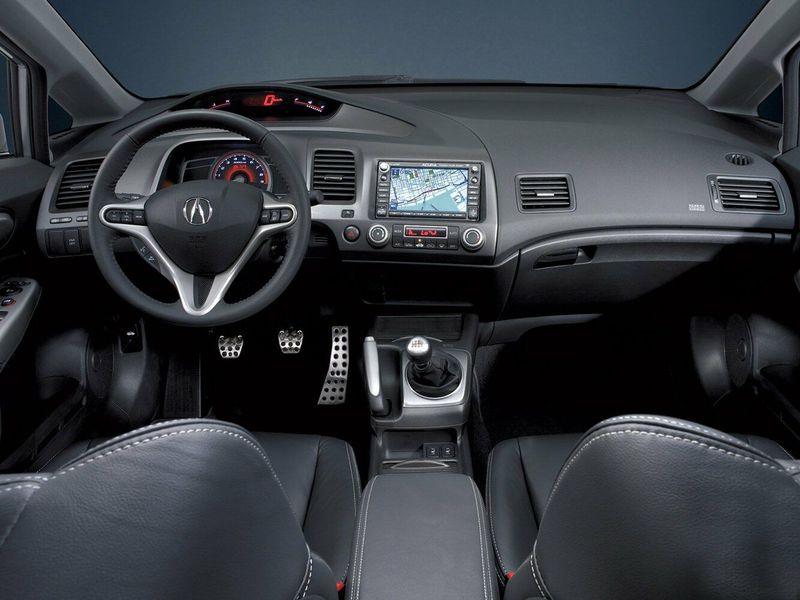 Acura CSX, Седан — передняя панель