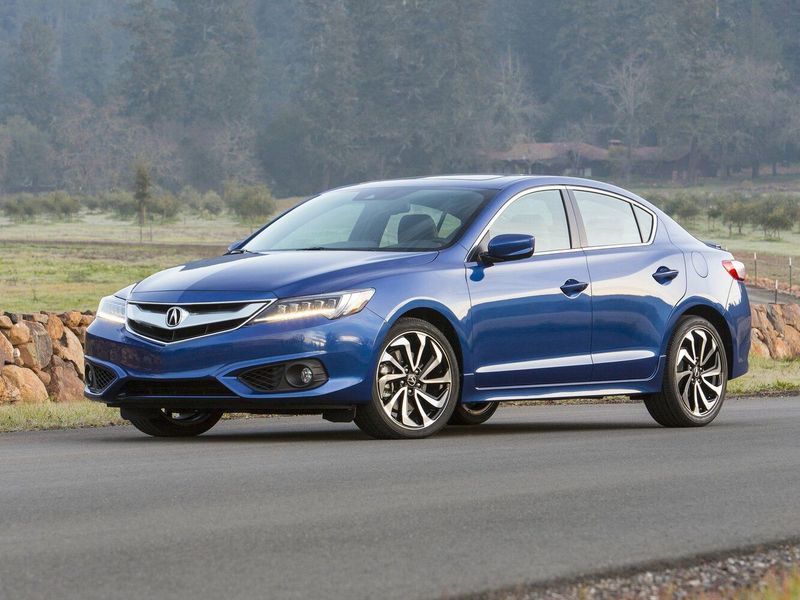 Acura ILX I Рестайлинг, Седан — вид спереди справа