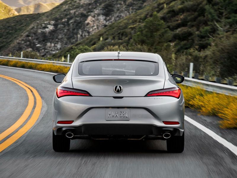 Acura Integra رابعاً، هاتشباك 5 أبواب — منظر خلفي
