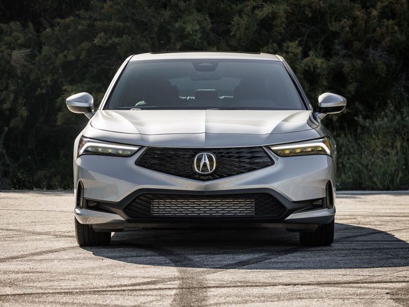 Acura Integra رابعاً، هاتشباك 5 أبواب — منظر أمامي