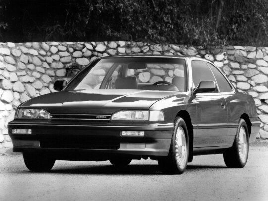 Acura Legend I, Купе — вид спереди справа